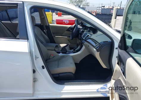 2016 Honda Accord Lx z USA, uszkodzony, nr VIN 1HGCR2F39GA098161